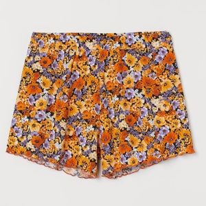 Divided floral shorts NWOT